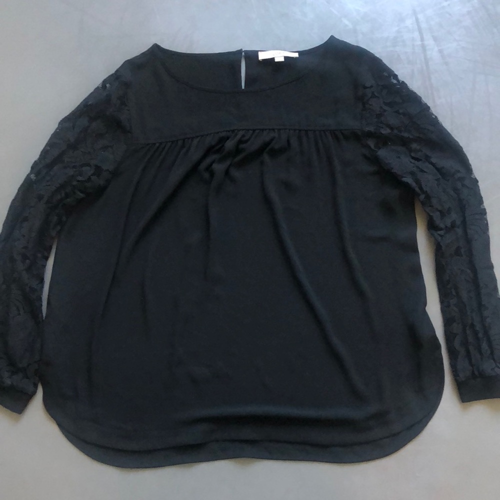 Loft Blouse w/ Lace Sleeves